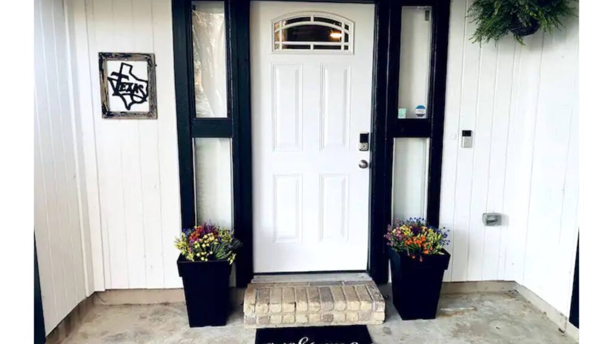 Live Oak House | Spacious 3 BDRM for 9 - SA & NB