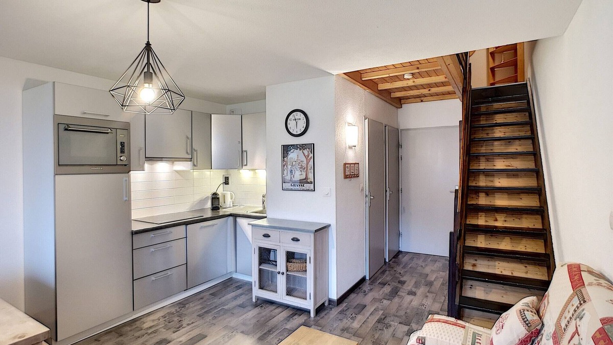 Les Bruyeres Apartment | Spacious 3-Bed Mezzanine Apartment, Ski-In/Ski-Out, Les Menuires