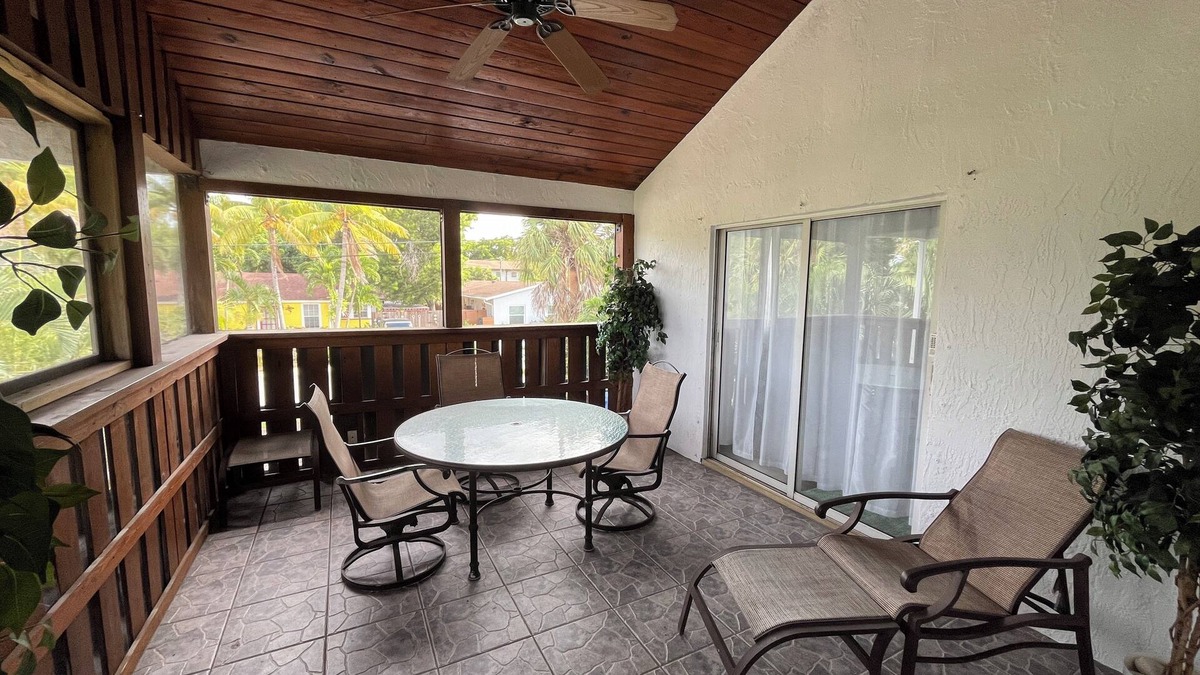 Central Oakland Park Apartment | Spacious 3-bedroom with AC and WiFi in brilliant Fort Lauderdale
