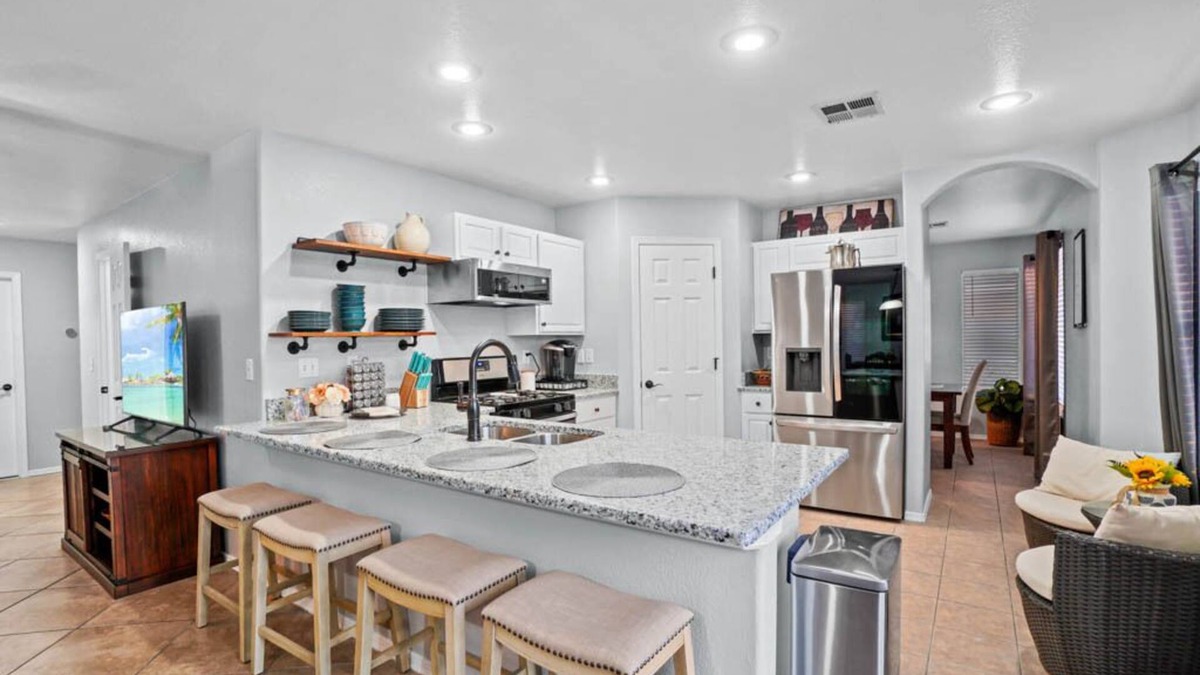 Las Cruces House | Spacious 3 bedroom 2.5 bath with 3 living areas