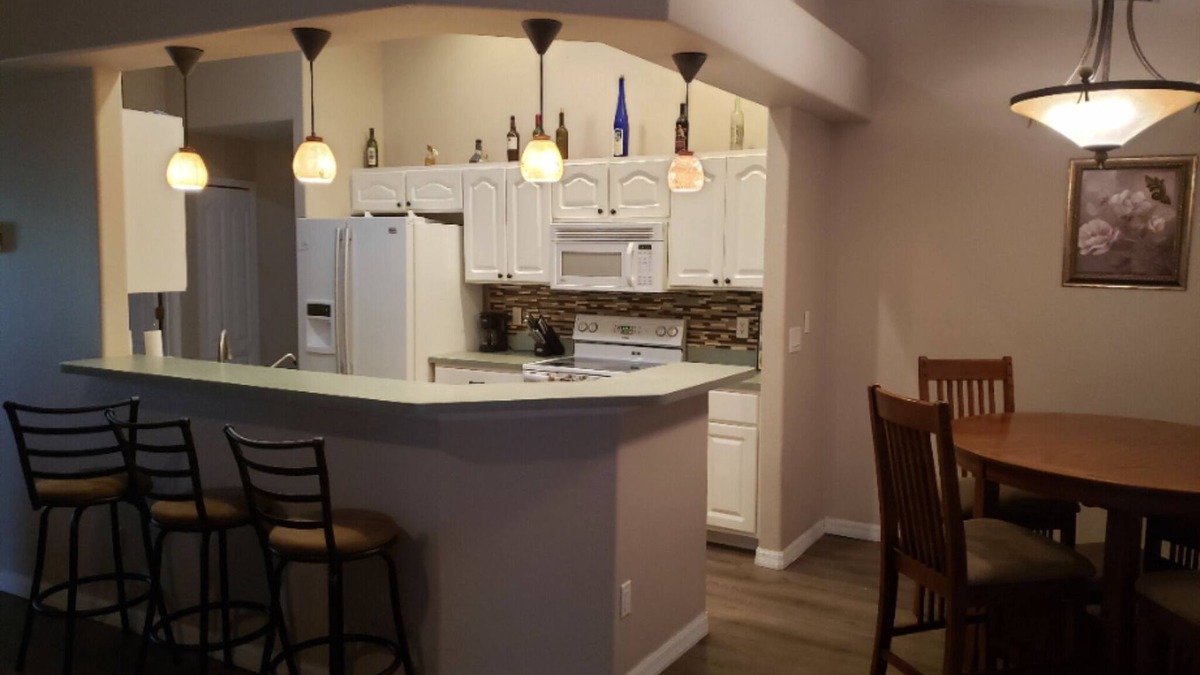 Bay Crest Villa House | Spacious 3 bedroom 2 bath home in quiet neighborhood