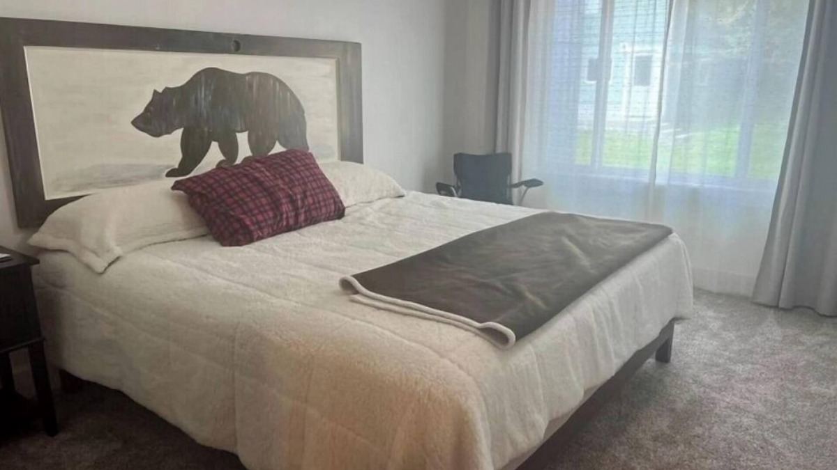 Ketchikan Apartment | Spacious 3-bedroom apartment in beautiful downtown Ketchikan