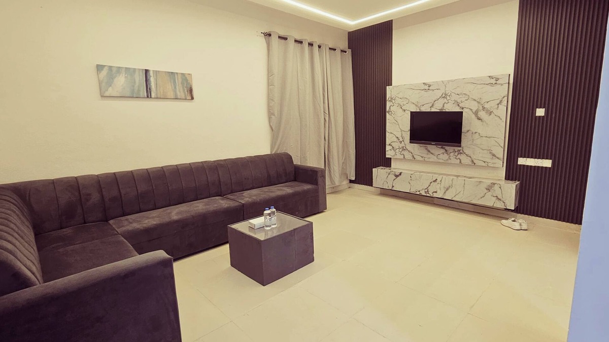 Salalah House | Spacious 3-bedroom apartment with AC, WiFi in the Salalah down twon