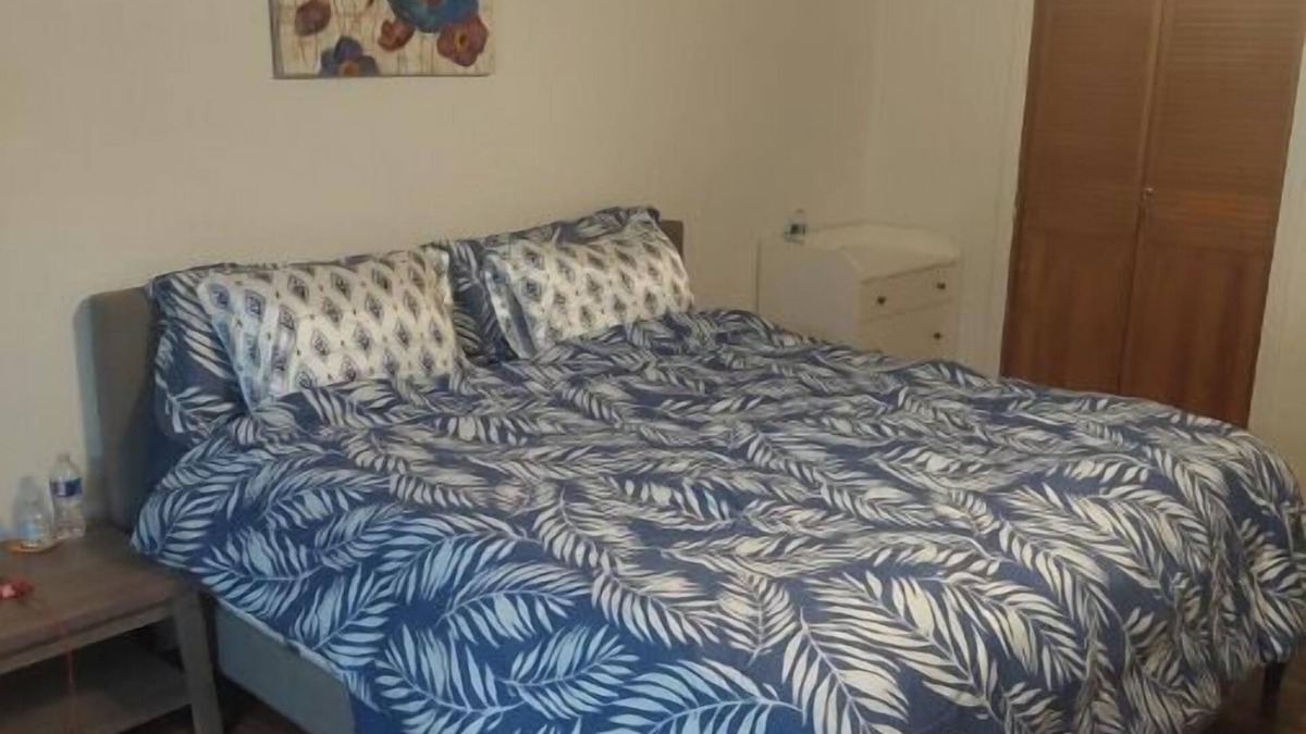 Hesperia House | Spacious 3 bedroom house with WiFi and AC in charming Hesperia