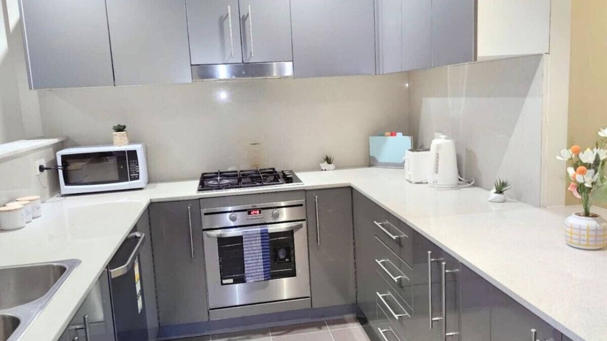 Ryde Apartment | Spacious 3 bedrooms apartment in Ryde-New