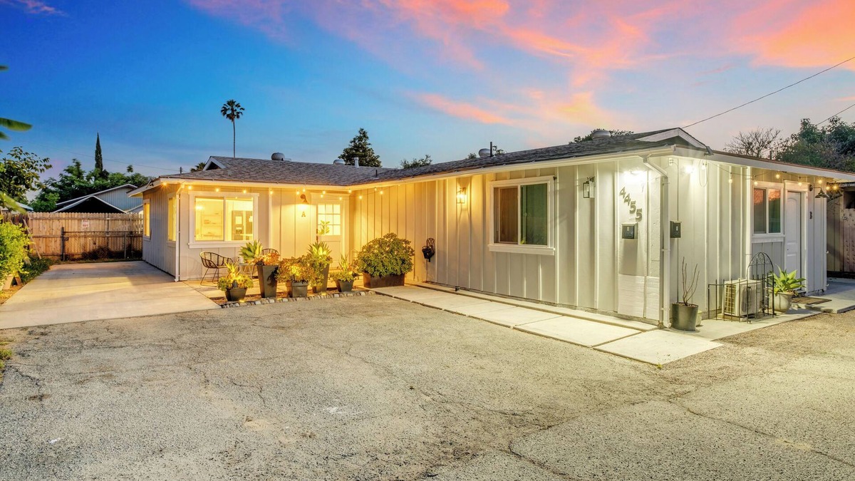 El Monte House | Spacious 3B2B Family Home Close to LA Top Attractions