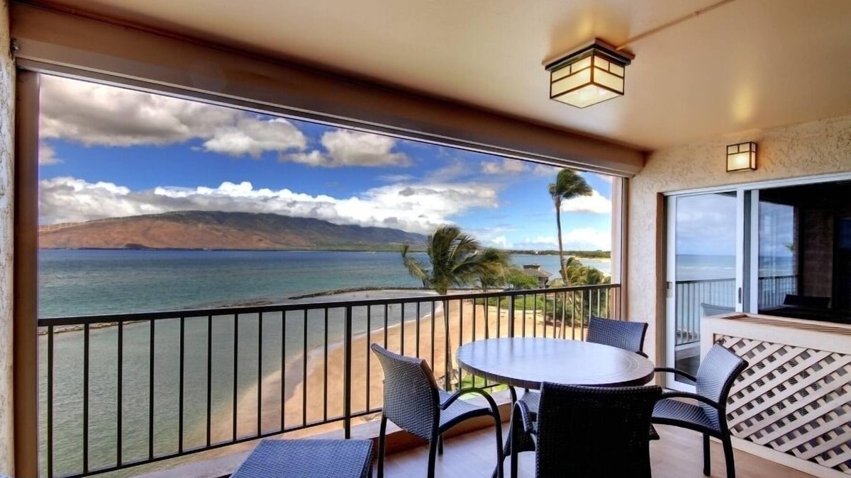 Kihei Condo | Spacious 3BD/2BA Beachfront Condo - Perfect Family Retreat– Menehune Shores #510