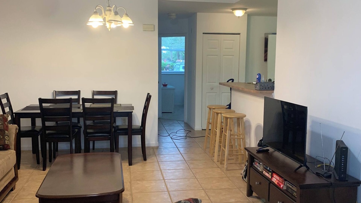Iona Apartment | Spacious 3bedroom apartment with fitness room pool jacuzzi in Fort Myers Florida
