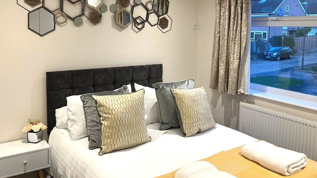 Canons Apartment | Spacious 3BR/1BA Pet Friendly Flat w/FREE WIFI