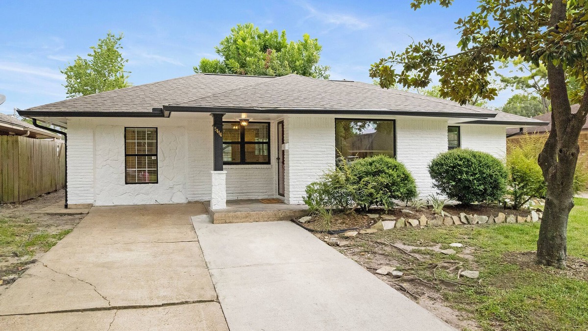 Garden Oaks House | Spacious 3BR/3BA Home with Open Layout – Perfect for Families & Travelers!