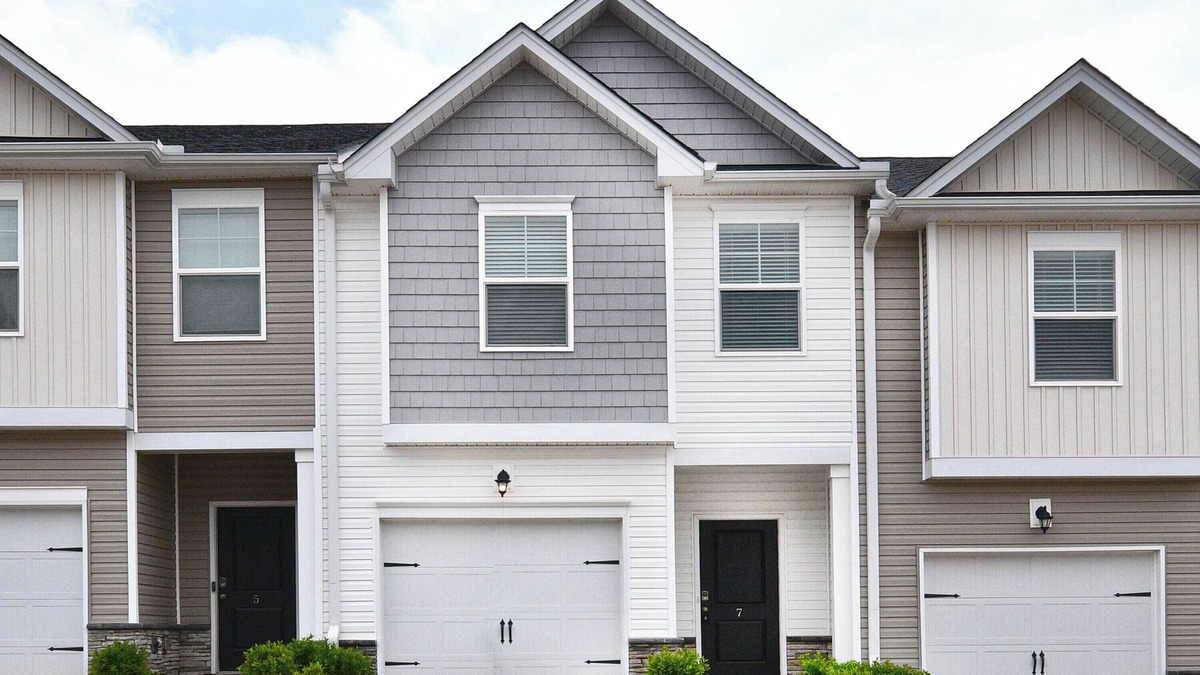 Conestee Condo | Spacious 3BR Condo Near Downtown Greenville, I-85, Shopping, Dining, and More!