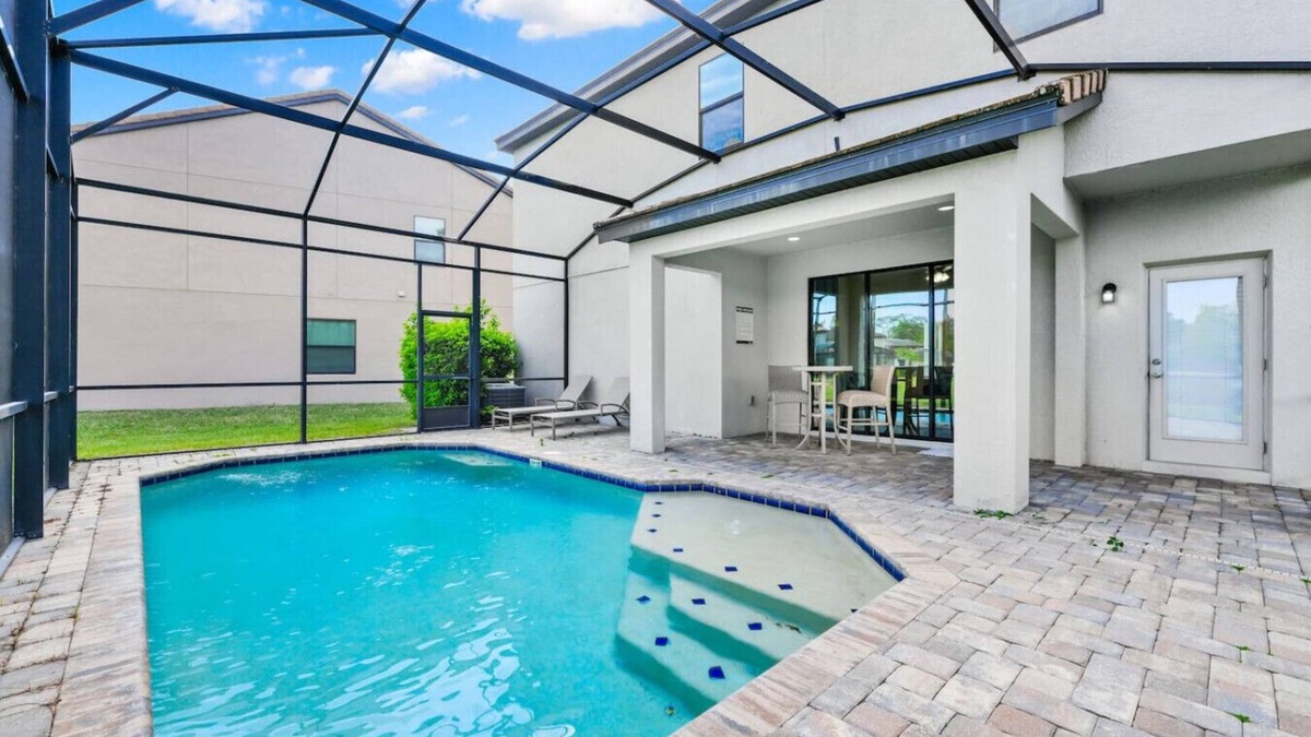 Haines City House | Spacious 3BR+Den with Pool, Near Disney & More