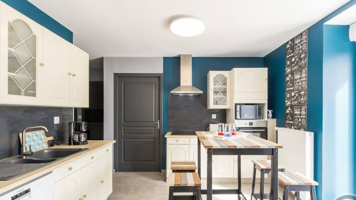 Beslon Cottage | "Spacious 3BR House with Terrace, Garden & Parking in Normandy Countryside, Near Mont St-Michel"