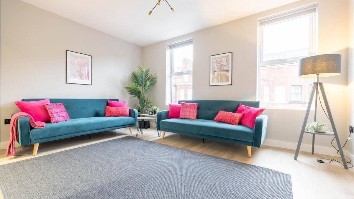 Queens Quarter Apartment | Spacious 3BR in Queens Free Parking