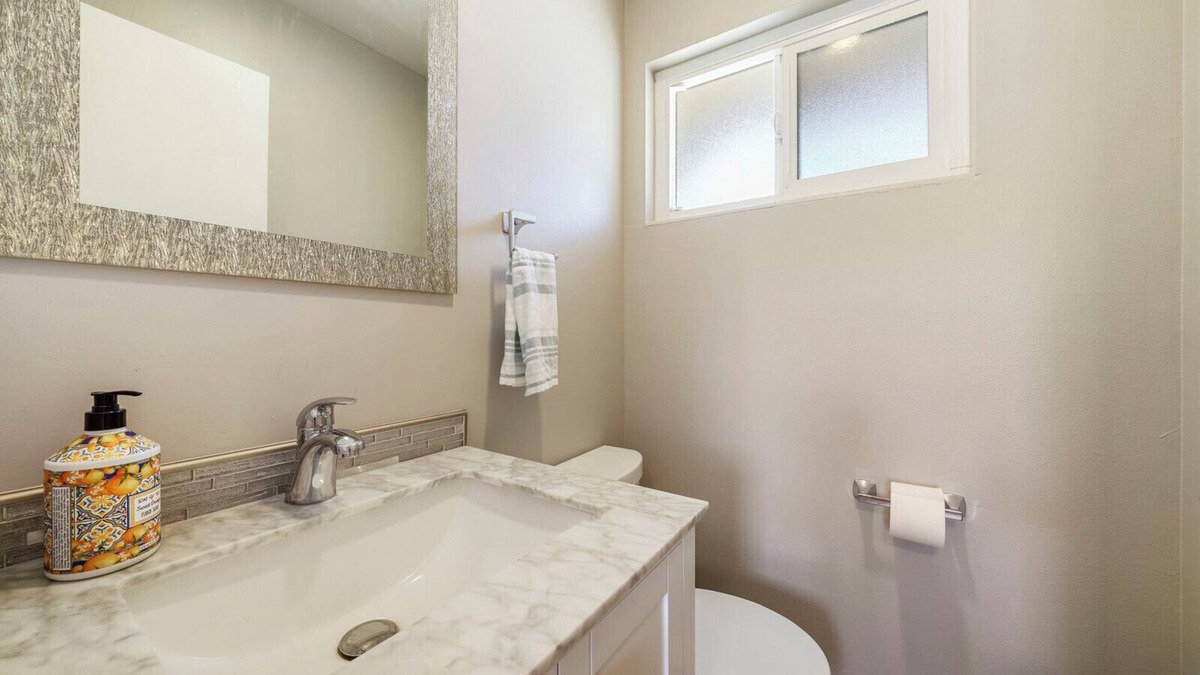 Fairfield House | Spacious 4-bedroom house in wine country. USA today voted as #1 wine region.
