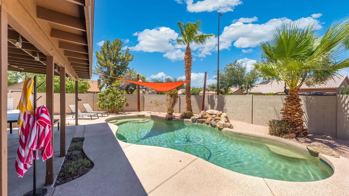 Gilbert House | Spacious 4-bedroom house in tranquil Gilbert with game room and pool!