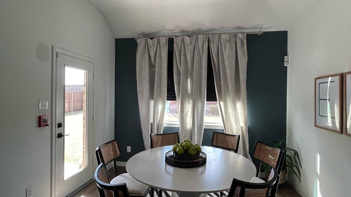 Melissa House | Spacious 4-bedroom house in charming Melissa with AC