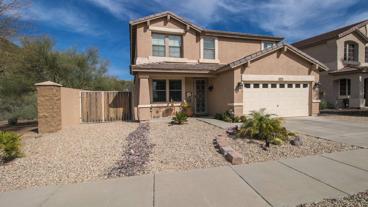 Deer Valley House | Spacious 4-bedroom house in North Phoenix with Mountain Views and Huge Game room
