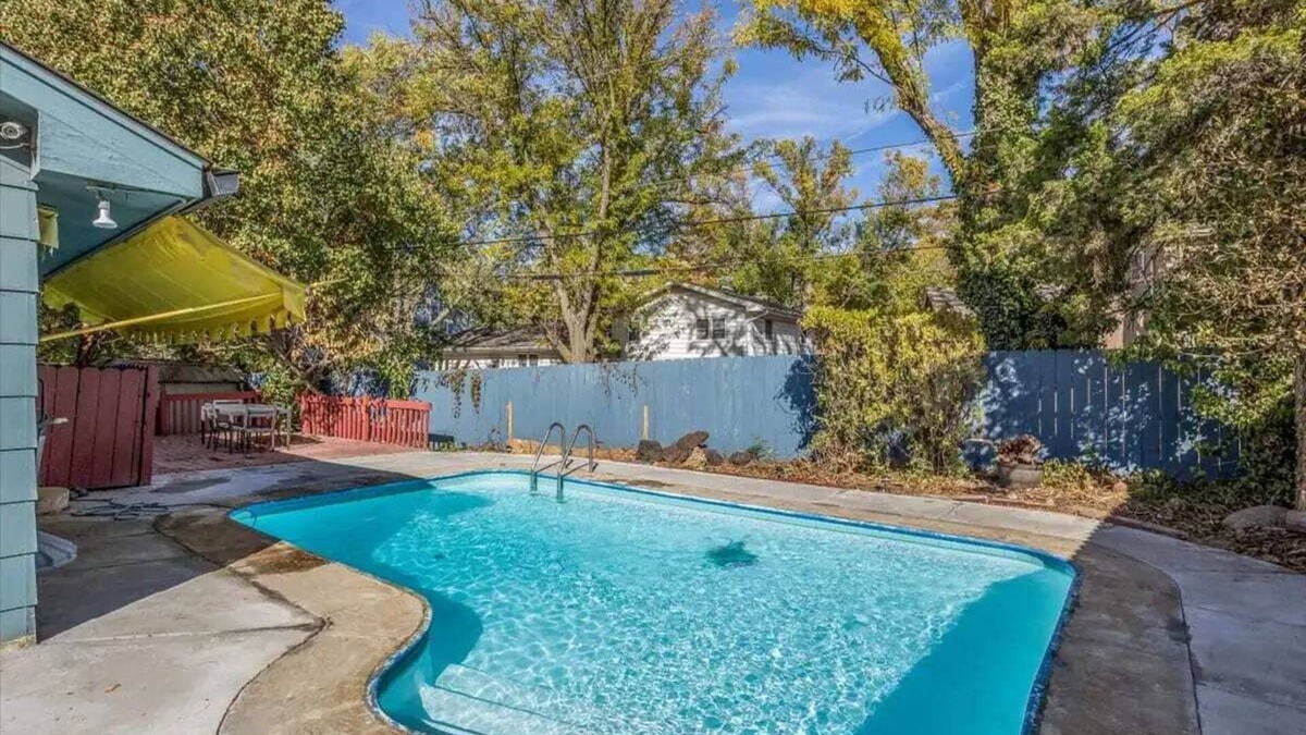 Wichita House | Spacious 4-bedroom house with Pool in great area
