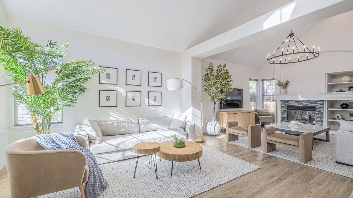 Centennial House | Spacious 4-bedroom house with AC, WiFi in marvelous Aurora