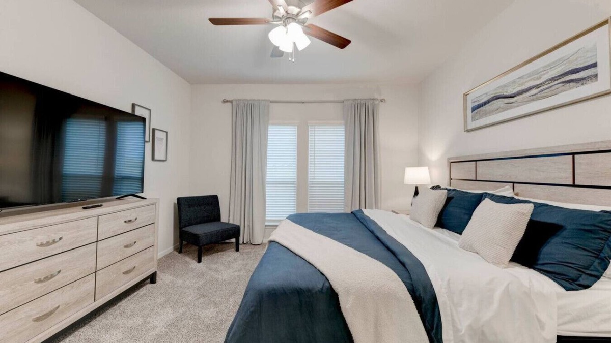 Temple House | Spacious 4 Bedroom House in Temple with 5 Beds
