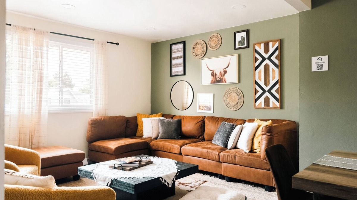 Lamar Heights Area House | Spacious 4-bedroom National Park themed house with gym and hot tub in Arvada