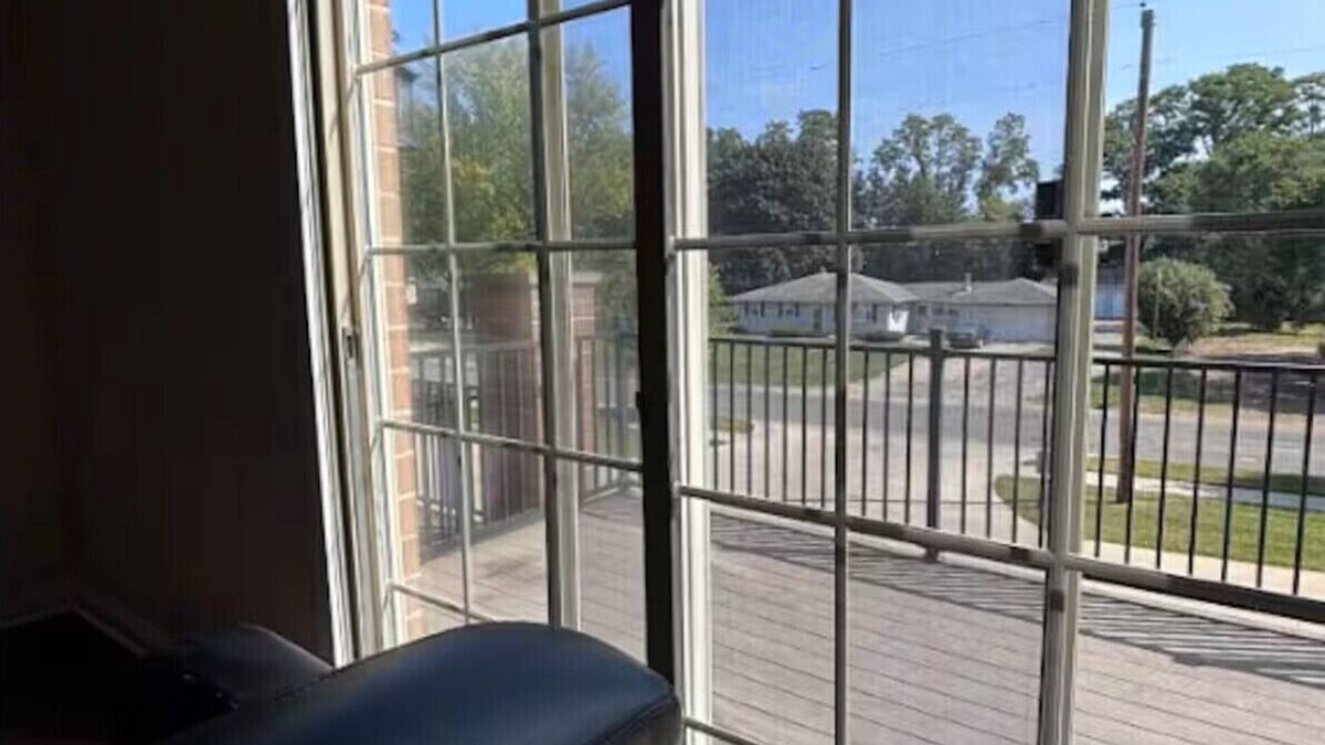 Notre Dame House | Spacious 4-bedroom townhome in peaceful area near Notre Dame