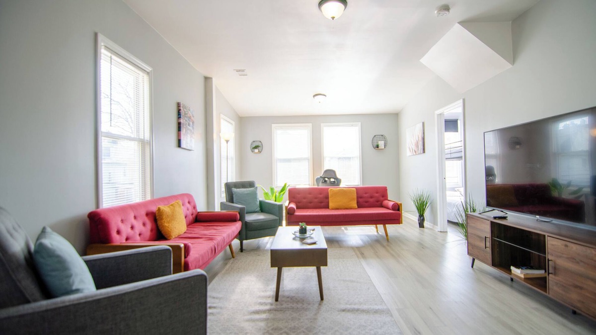 North Bergen Apartment | Spacious 4-Bedroom Retreat with NYC Vibes – Perfect for Large Groups!