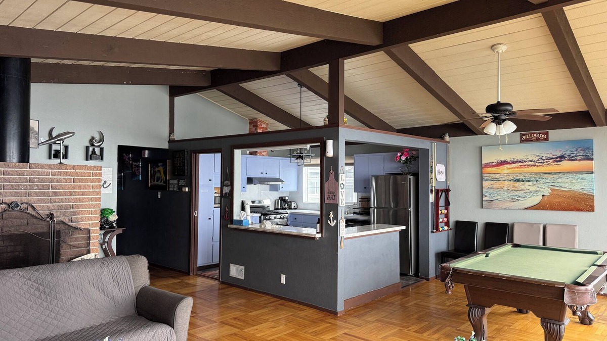 Westlake House | Spacious 4-Bedroom Vacation House with Panoramic Ocean View - 894