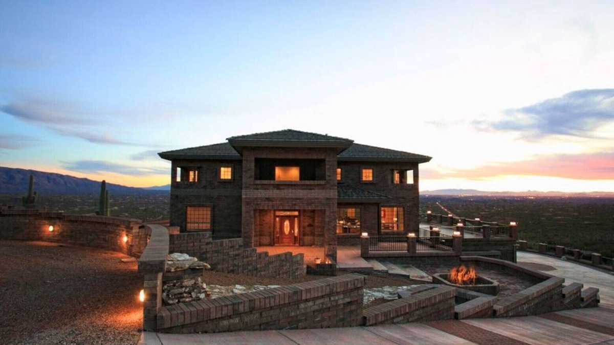 Milagrosa Hills House | Spacious 4 Bedroom with Sweeping 360 Views!