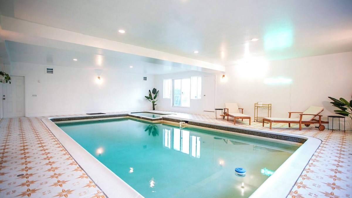 South San Francisco House | Spacious 4BR Family Retreat with Indoor Pool, Jacuzzi & Movie Room – Near SFO