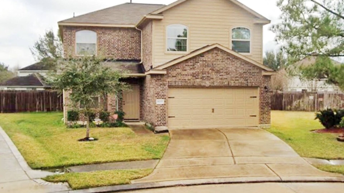 Barker House | Spacious 4BR/2.5bath/Game RM/Pet Friendly house- Extended Stays Welcome