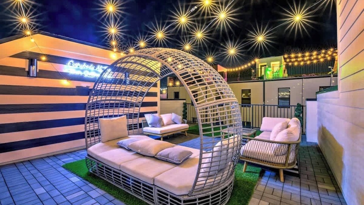 South Nashville House | Spacious 4BR Home! Skyline Views&Rooftop–12 Beds!