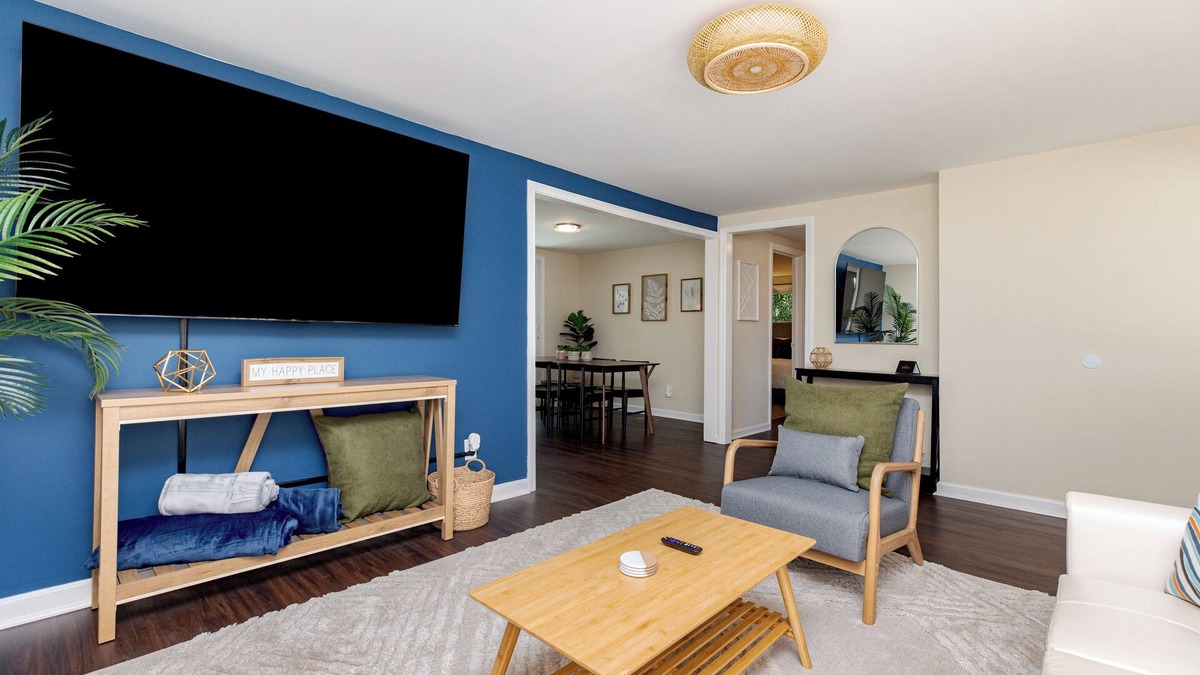 Kathleen House | Spacious 4BR | Near Fairgrounds