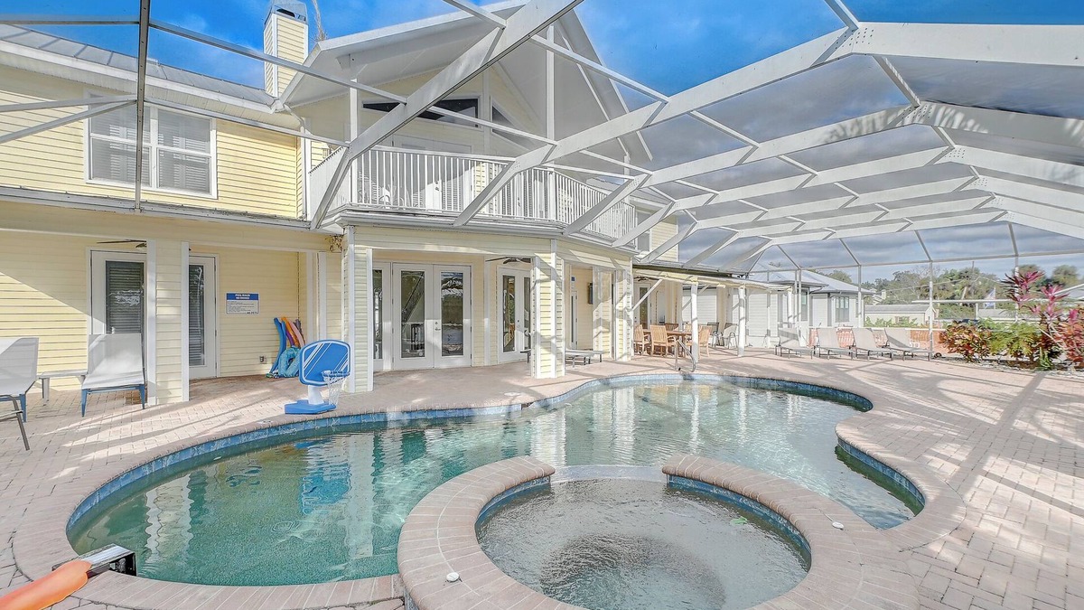 Alva House | Spacious 4BR Riverside Retreat with Pool & Hot Tub