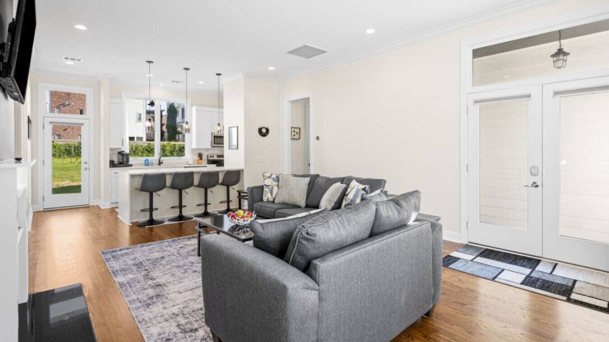 East Nashville House | Spacious 4BR Townhome Downtown