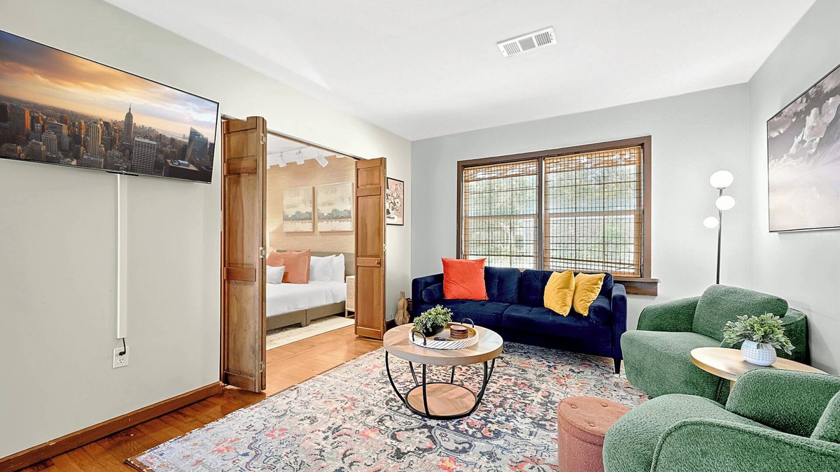 Mid City South House | Spacious 4K Beds in Town Center | Fenced Yard!