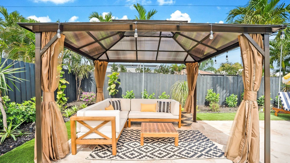 Imperial Point House | Spacious 5-bedroom house in serene Fort Lauderdale with WiFi and AC