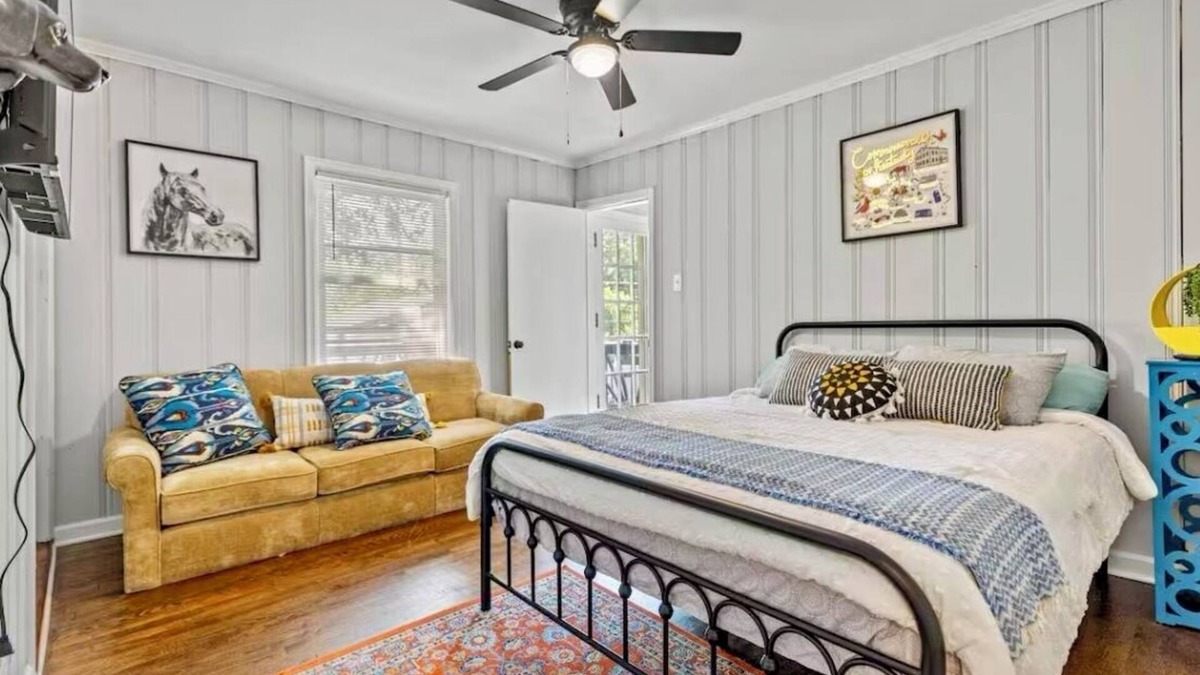 Lexington House | Spacious 5-bedroom home near UK & Rupp Arena