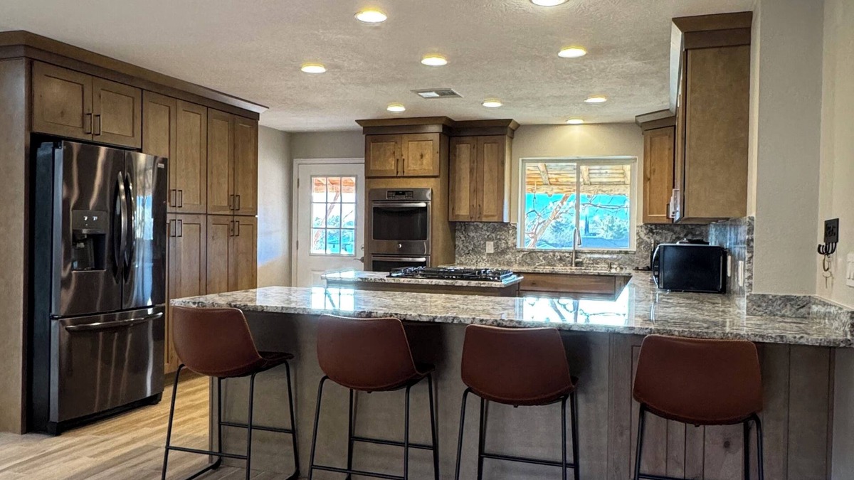 St. George House | Spacious 5-bedroom house in awesome St. George with AC, WiFi