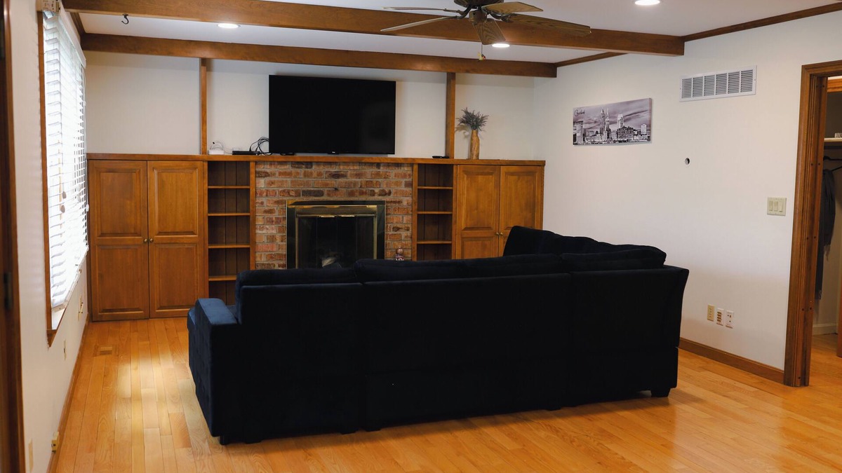 Norwalk House | Spacious 5-bedroom house in fabulous Norwalk close to many attractions!