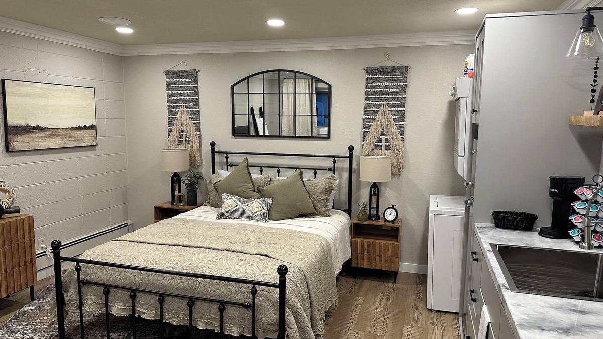 Delta House | Spacious 5-bedroom house in delightful Delta with WiFi