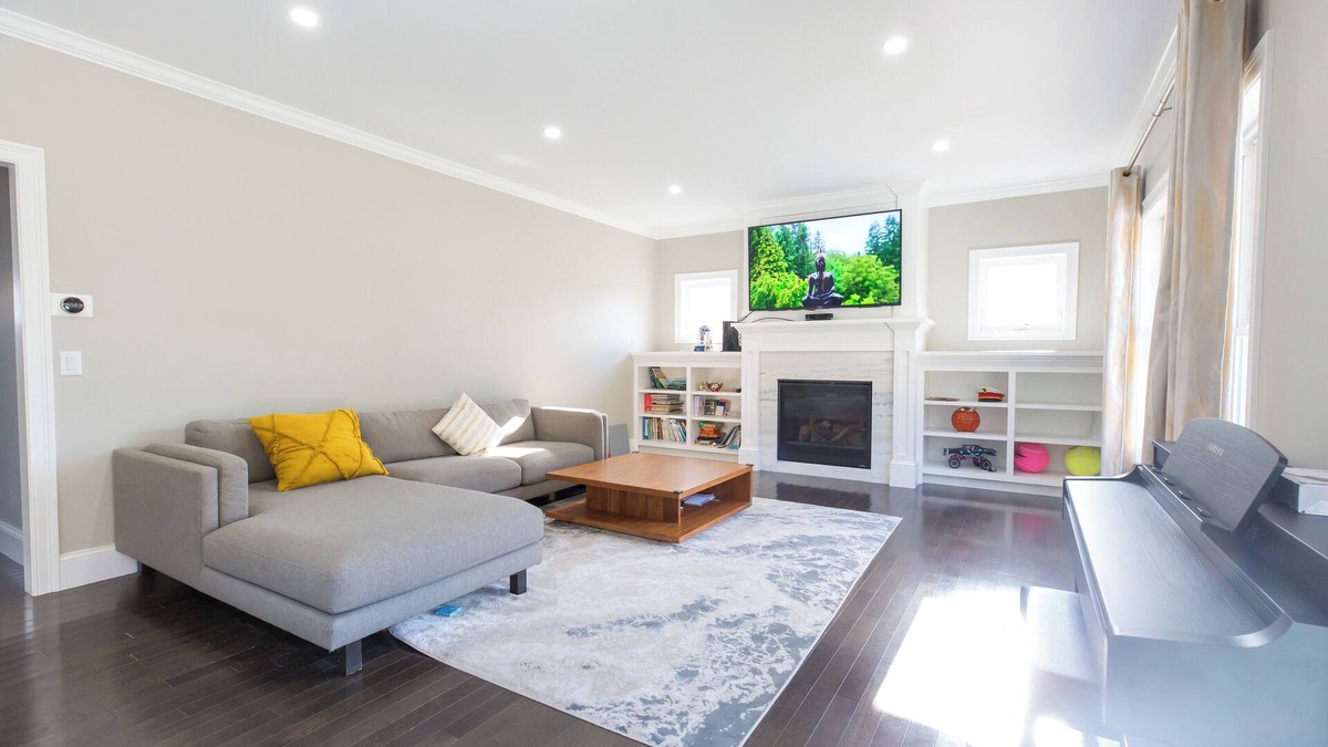 Marlborough House | Spacious 5 bedroom 4 bath new custom build house with EV charger in Marlborough