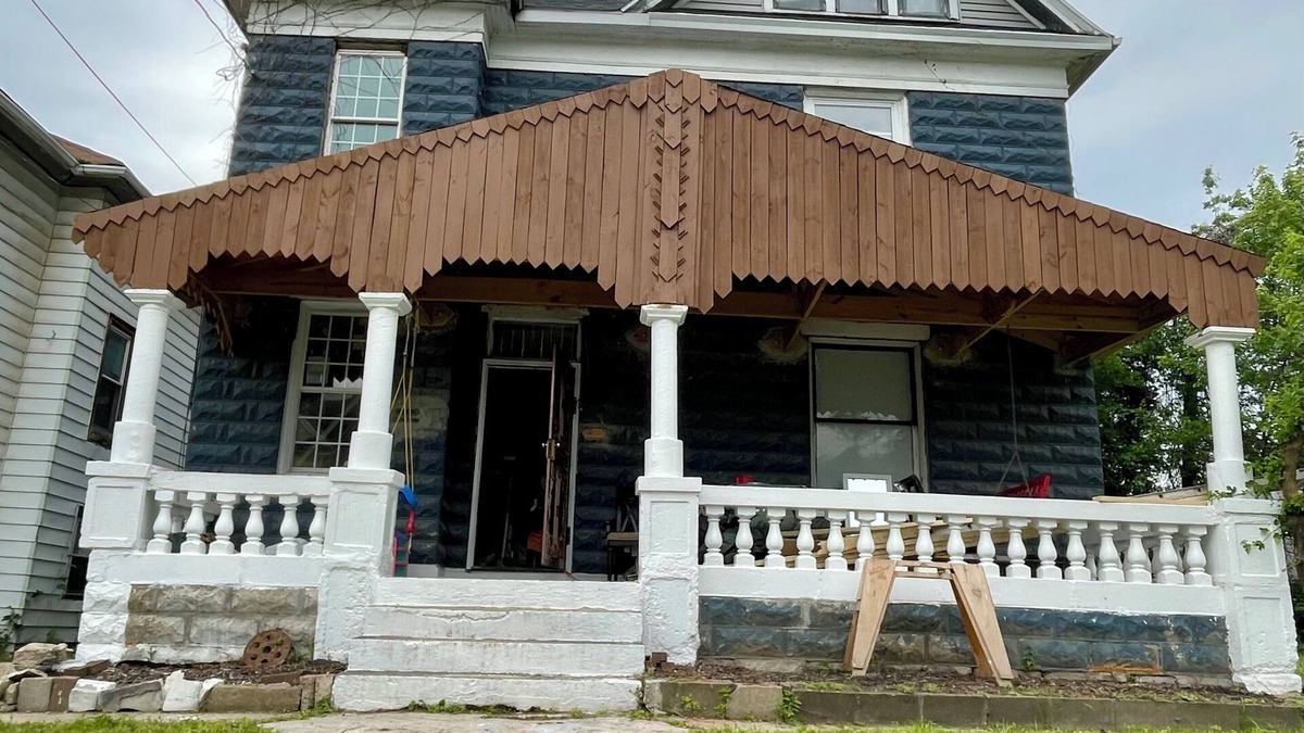 Parkersburg House | Spacious 5-bedroom house in charming Parkersburg with WiFi, AC