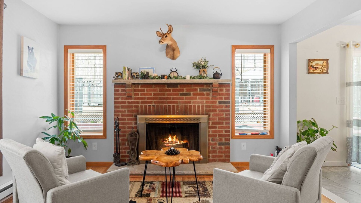 Pocono Lake House | Spacious 5-bedroom Arrowhead Lake Escape-Fire Pit-Pool-Lake-Pool Table-AC-WiFi