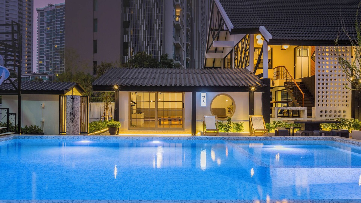 North Pattaya Villa | Spacious 5-bedroom villa 200 meters to the beach