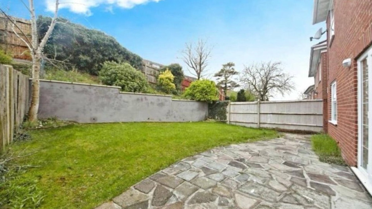 Purley House | Spacious 5 Bedrooms Family Detached House in Purley 23 min to Central London