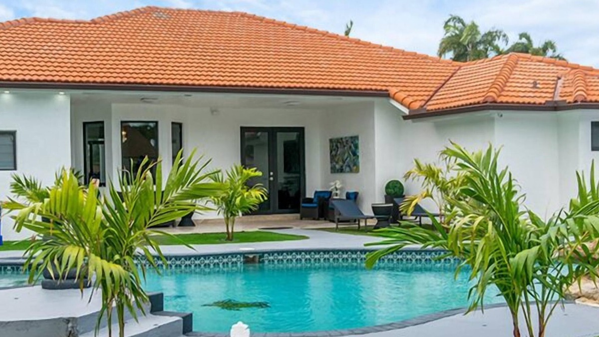 Tamiami House | Spacious 5BR Oasis w/Pool, Games & Outdoor Fun