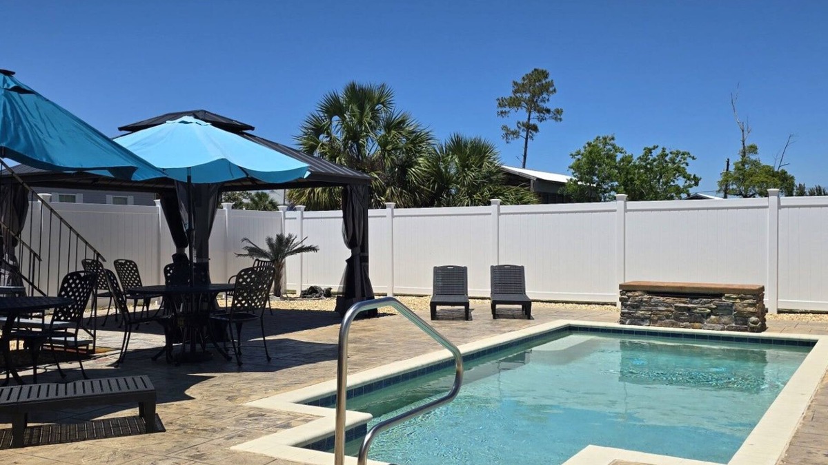 Port St. Joe House | Spacious 5BR Single Family Beach House Perfect for a Large Group ~ Salty Breeze
