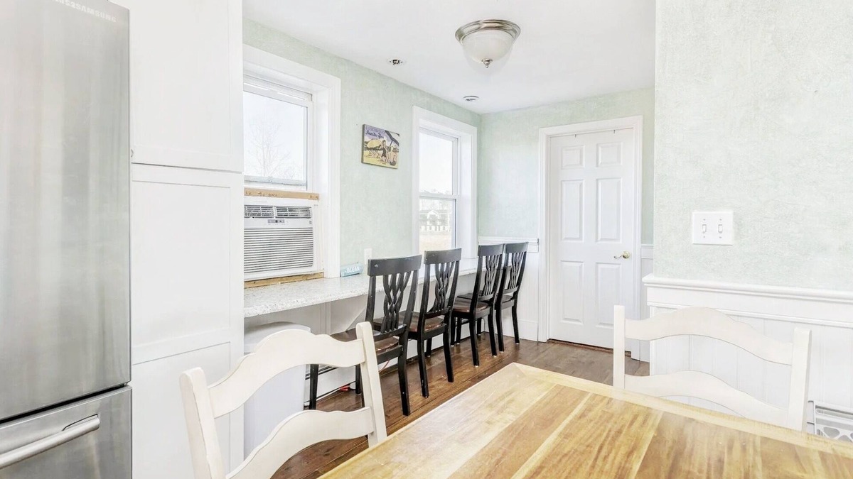 Old Orchard Beach House | Spacious 5BR Family Dream with Private Beach Access